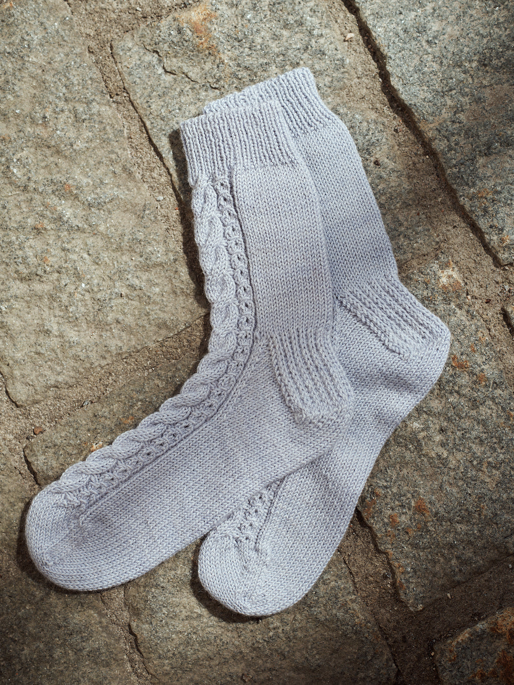 Laine Publishing - Foundations: 20 Knitted Accessories