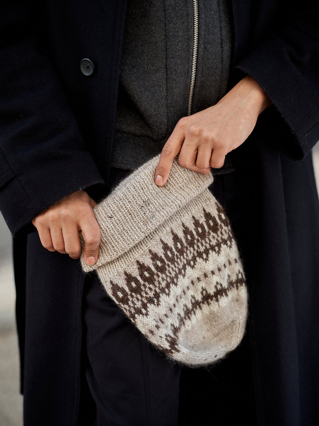 Laine Publishing - Foundations: 20 Knitted Accessories