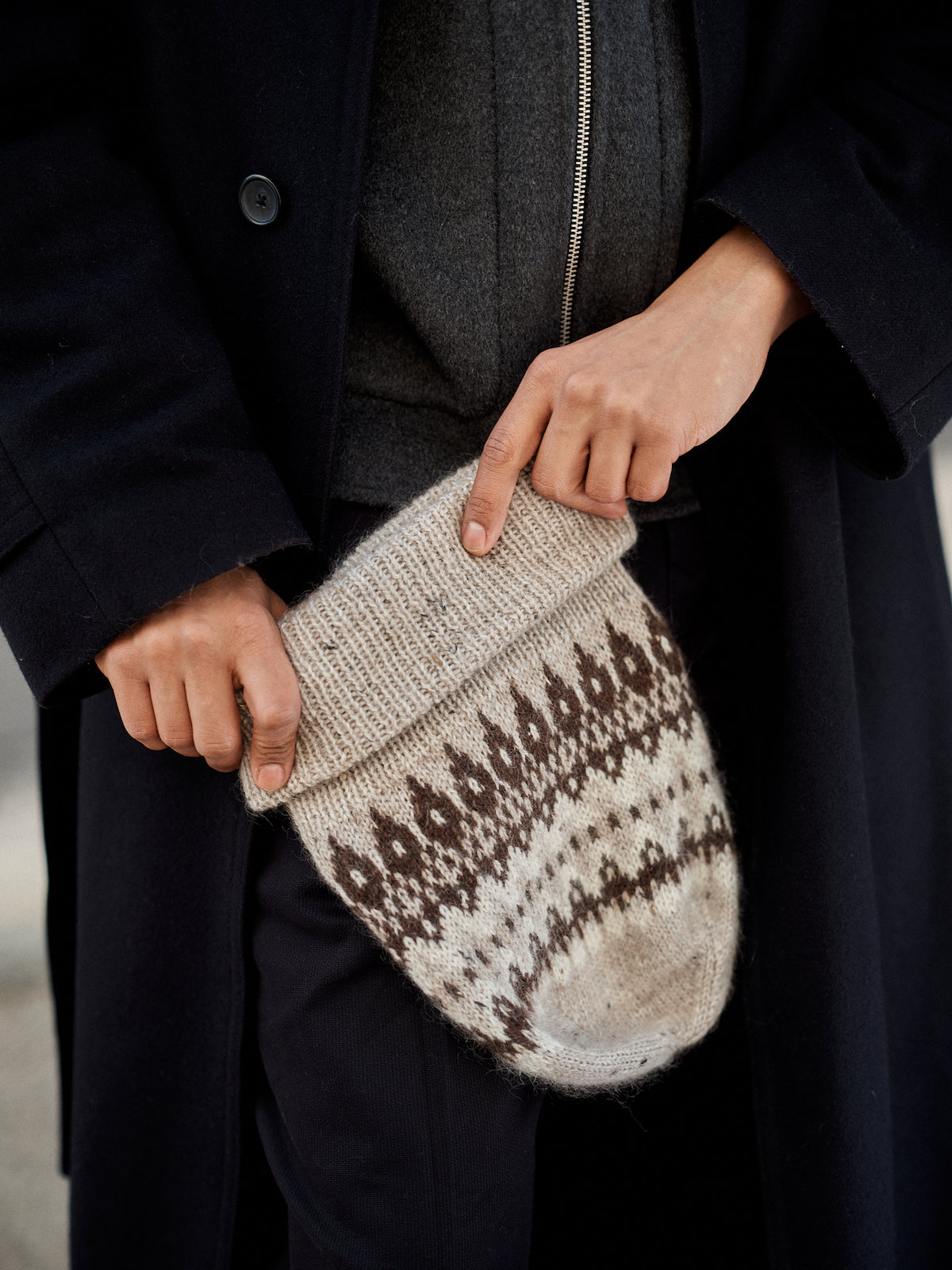 Laine Publishing - Foundations: 20 Knitted Accessories